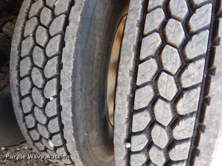 image for item KA9492 2012 International ProStar 113  flatbed truck