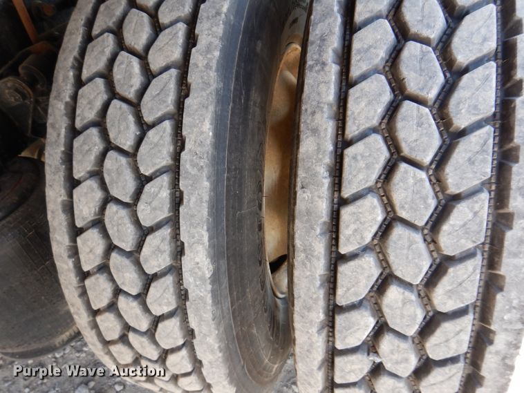 image for item KA9492 2012 International ProStar 113  flatbed truck