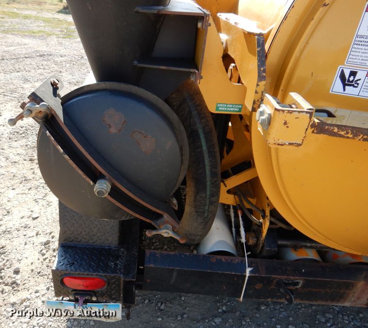 image for item KA9493 2012 Vermeer V500LE-HD  vacuum excavator