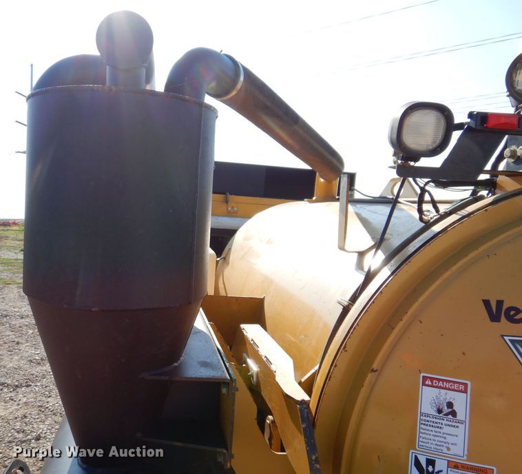 image for item KA9493 2012 Vermeer V500LE-HD  vacuum excavator