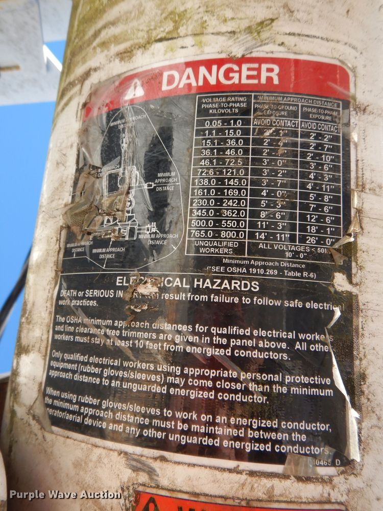 image for item KH9111 2006 Chevrolet C7500  bucket truck