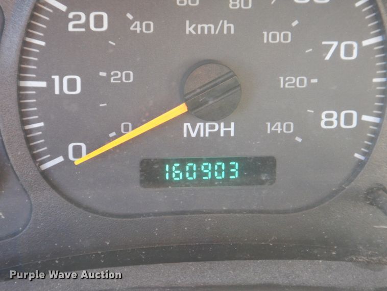 image for item KH9111 2006 Chevrolet C7500  bucket truck