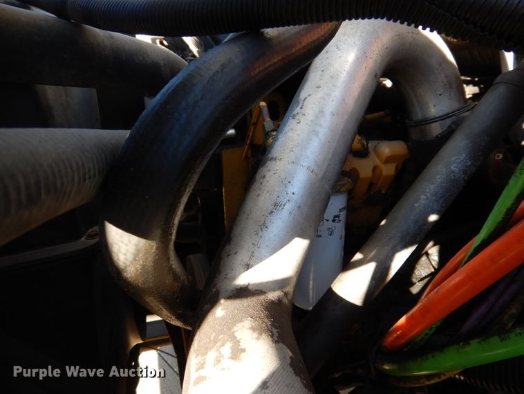 image for item KH9111 2006 Chevrolet C7500  bucket truck