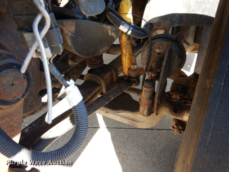 image for item KH9111 2006 Chevrolet C7500  bucket truck