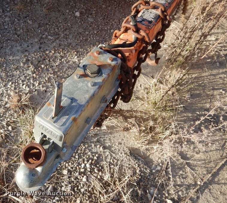 image for item KH9117 2000 Addco  message board trailer