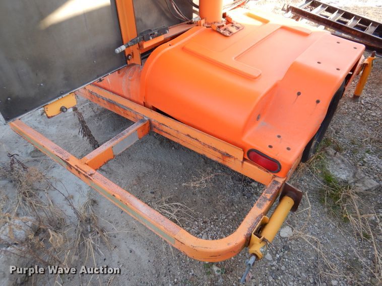 image for item KH9117 2000 Addco  message board trailer