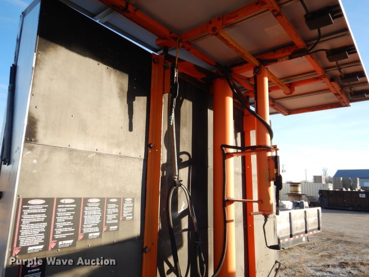 image for item KH9117 2000 Addco  message board trailer