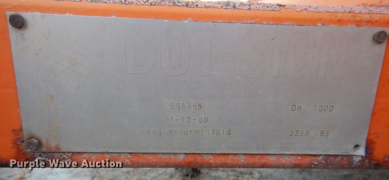 image for item KH9117 2000 Addco  message board trailer