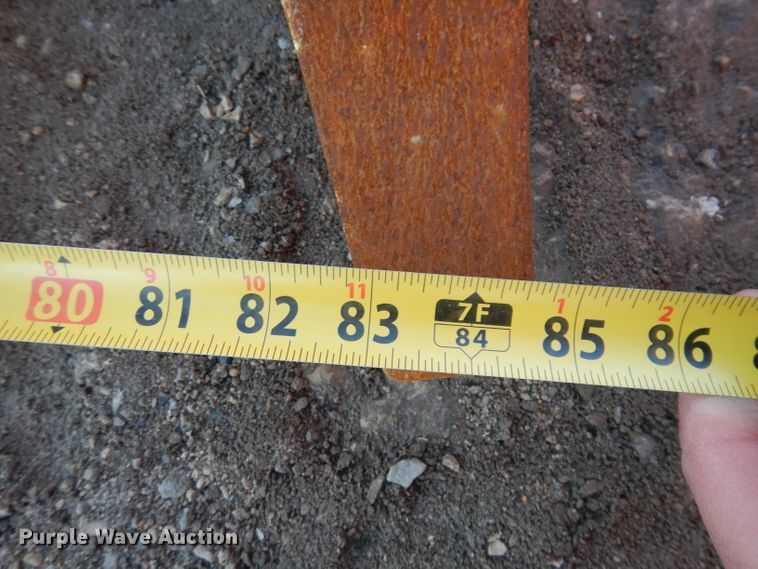 image for item KH9138 John Deere 84"W skid steer bucket