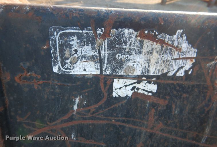 image for item KH9138 John Deere 84"W skid steer bucket