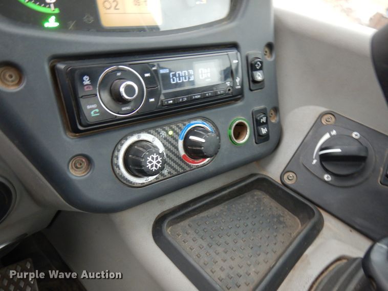 image for item KK9707 2018 Case 321F  wheel loader