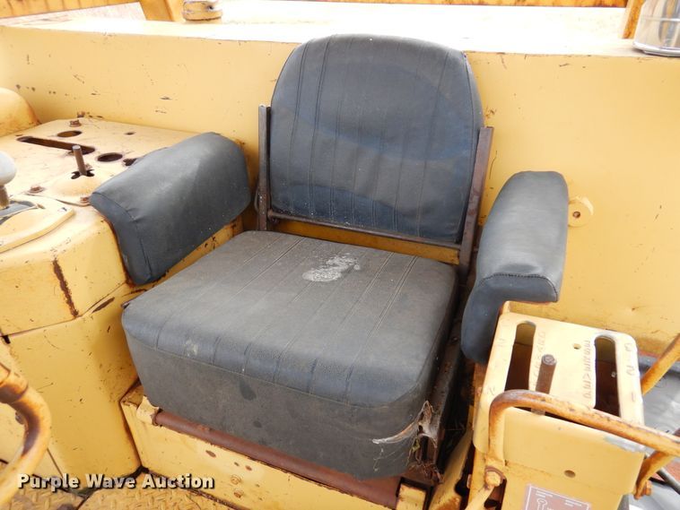 image for item KO9548 1975 Caterpillar D8K  dozer