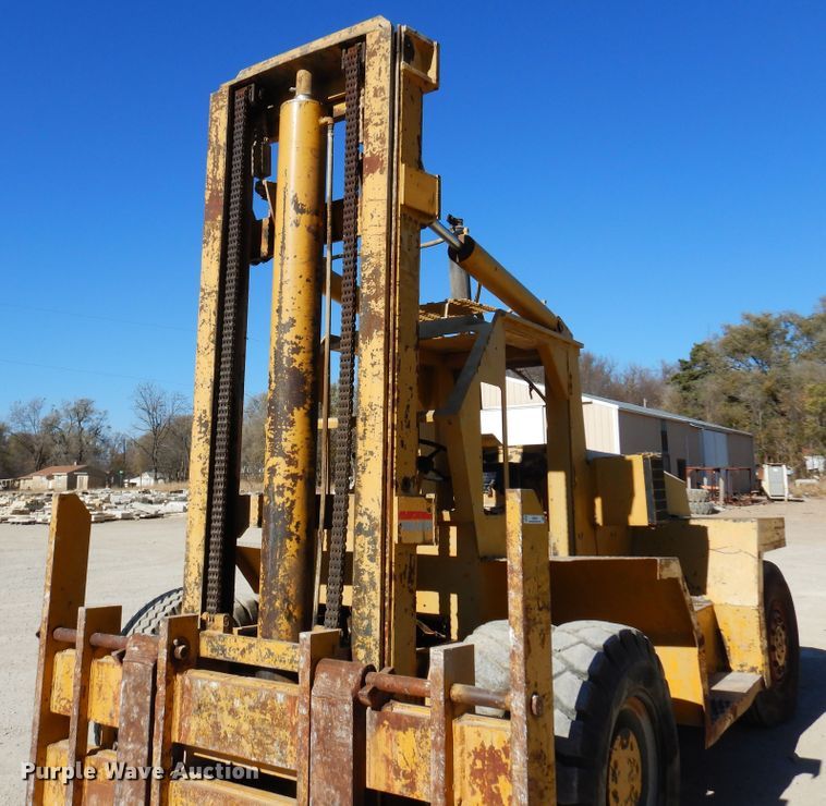 image for item KO9558 Windham W300T81  forklift