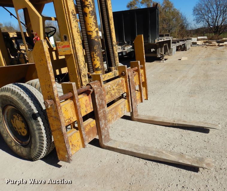 image for item KO9558 Windham W300T81  forklift