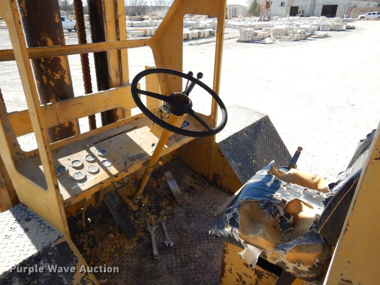 image for item KO9558 Windham W300T81  forklift