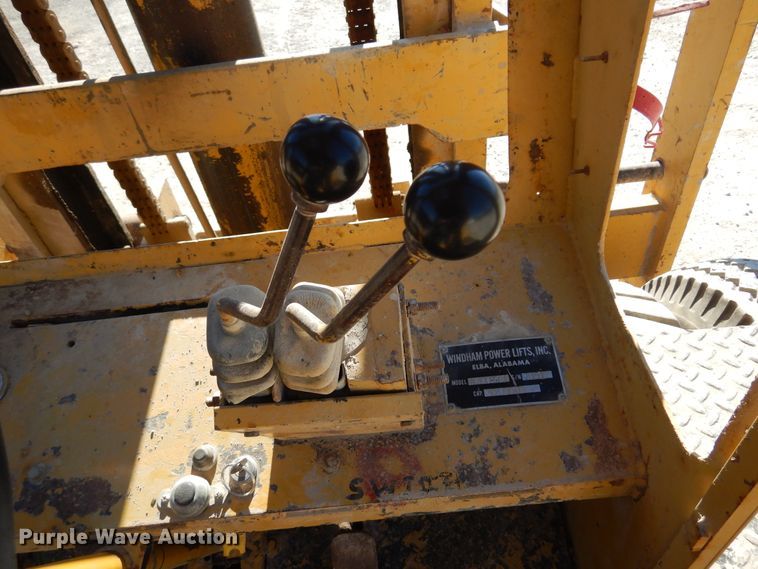 image for item KO9558 Windham W300T81  forklift