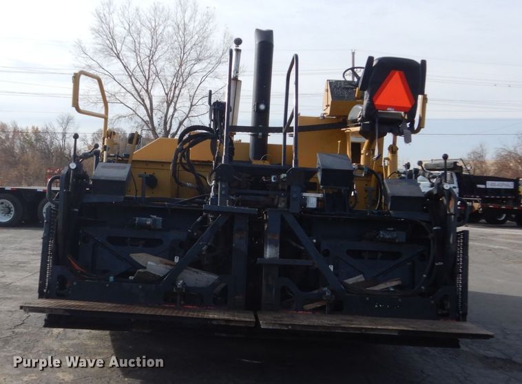 image for item KO9783 2005 Caterpillar AP-1055B  paver