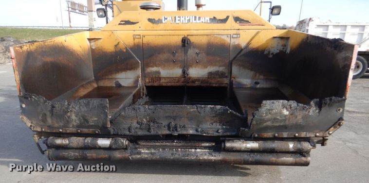 image for item KO9783 2005 Caterpillar AP-1055B  paver