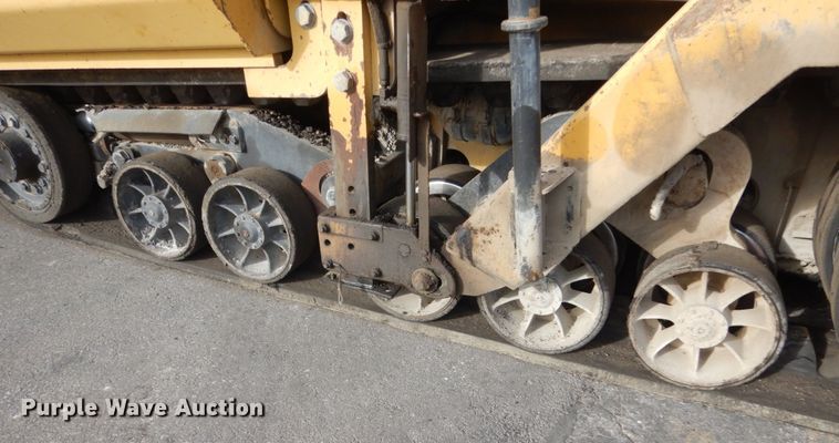 image for item KO9783 2005 Caterpillar AP-1055B  paver