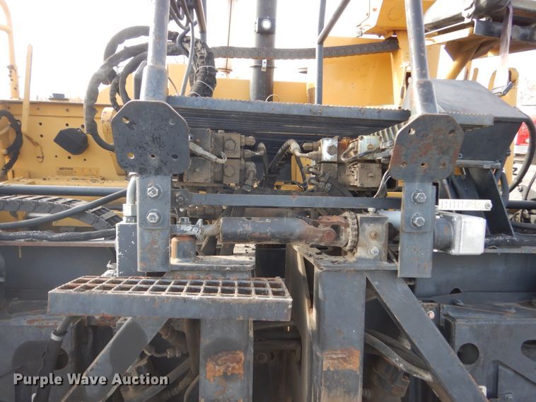 image for item KO9783 2005 Caterpillar AP-1055B  paver