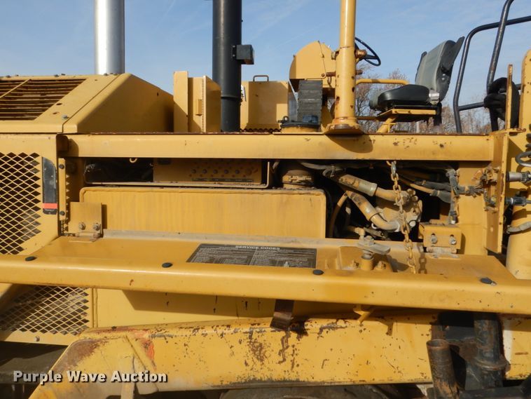image for item KO9783 2005 Caterpillar AP-1055B  paver