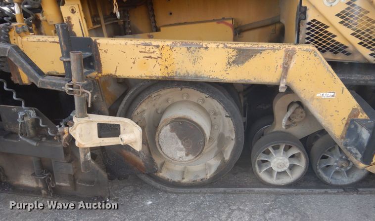image for item KO9783 2005 Caterpillar AP-1055B  paver