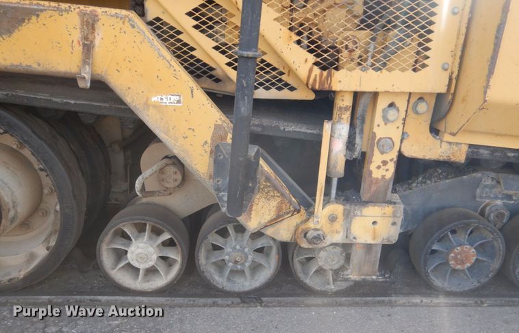 image for item KO9783 2005 Caterpillar AP-1055B  paver
