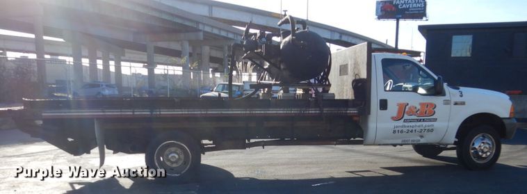 image for item KO9789 2000 Ford F550 Super Duty  flatbed truck