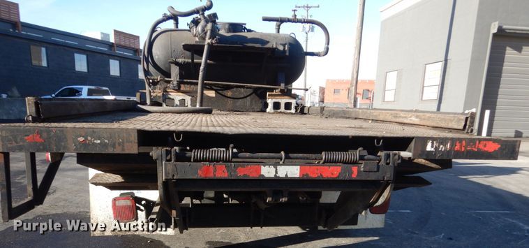 image for item KO9789 2000 Ford F550 Super Duty  flatbed truck