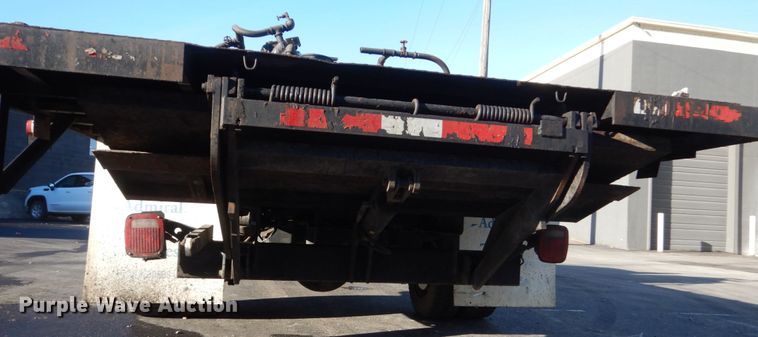 image for item KO9789 2000 Ford F550 Super Duty  flatbed truck