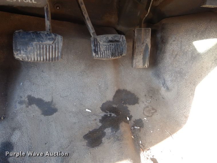 image for item KO9789 2000 Ford F550 Super Duty  flatbed truck