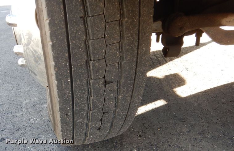 image for item KO9789 2000 Ford F550 Super Duty  flatbed truck