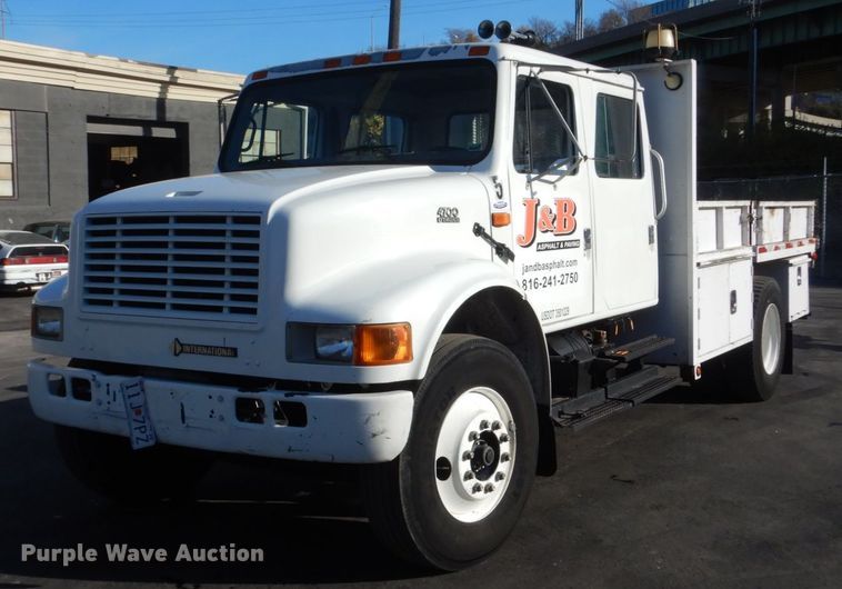 image for item KO9791 2001 International 4700  Crew Cab dump truck