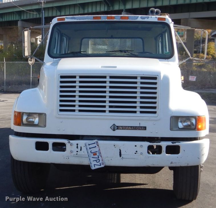 image for item KO9791 2001 International 4700  Crew Cab dump truck