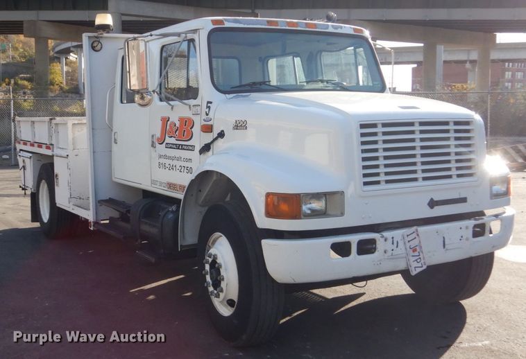 image for item KO9791 2001 International 4700  Crew Cab dump truck