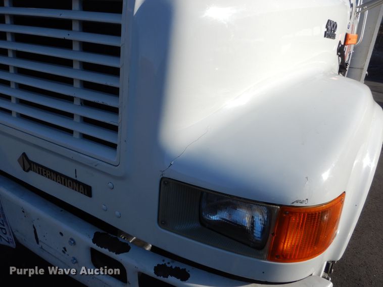 image for item KO9791 2001 International 4700  Crew Cab dump truck