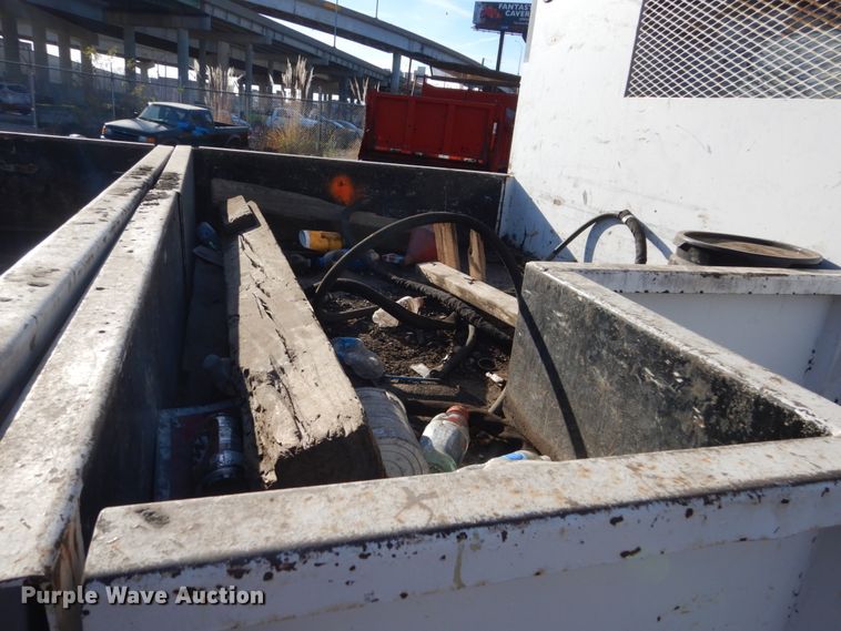 image for item KO9791 2001 International 4700  Crew Cab dump truck