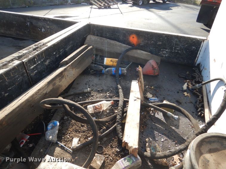 image for item KO9791 2001 International 4700  Crew Cab dump truck