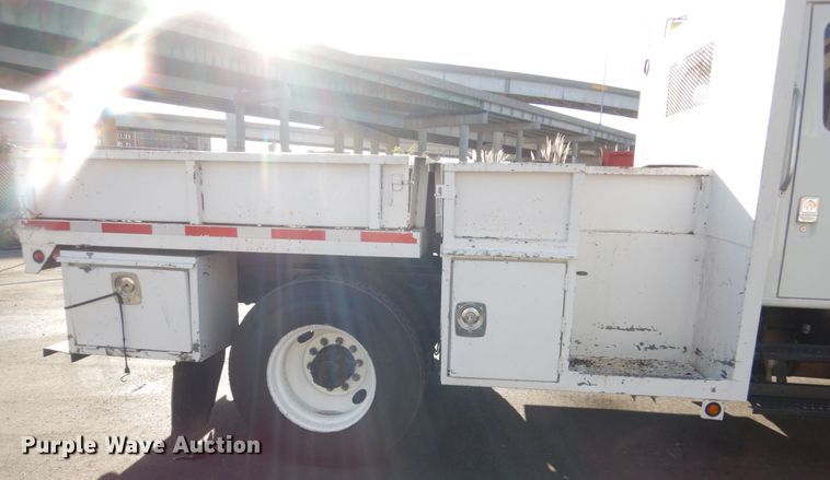 image for item KO9791 2001 International 4700  Crew Cab dump truck