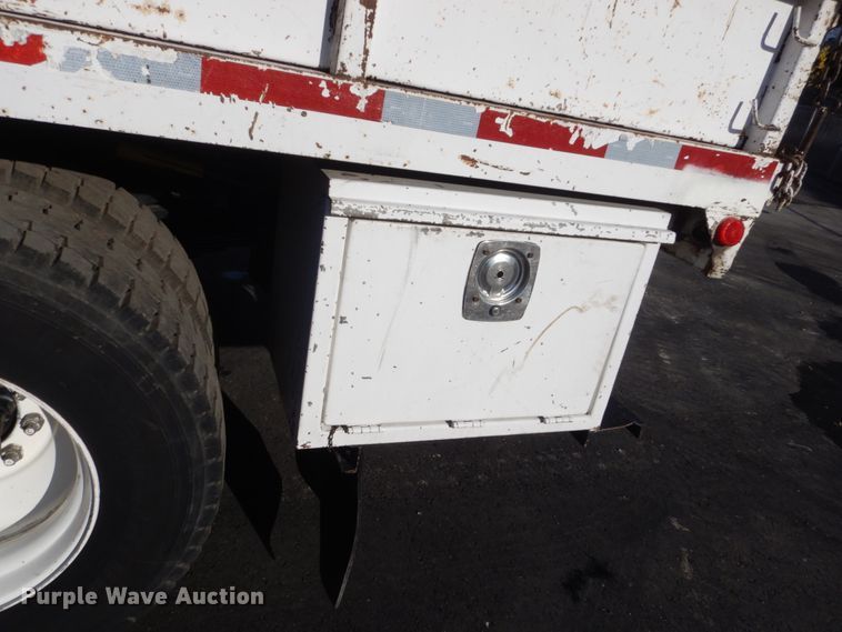 image for item KO9791 2001 International 4700  Crew Cab dump truck