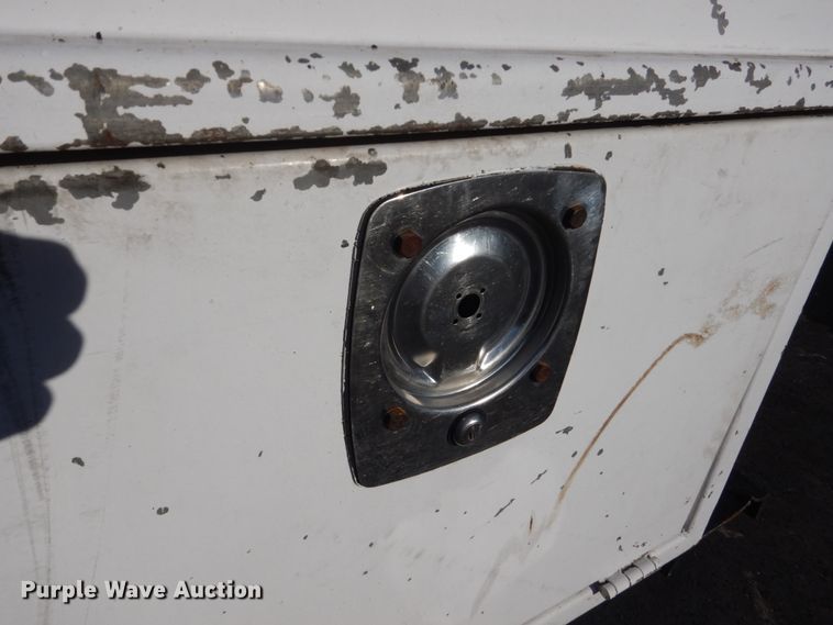 image for item KO9791 2001 International 4700  Crew Cab dump truck