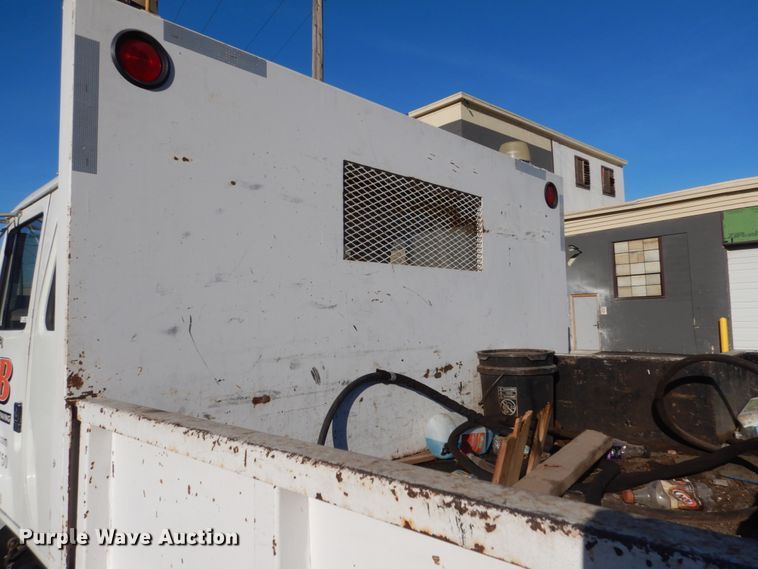 image for item KO9791 2001 International 4700  Crew Cab dump truck