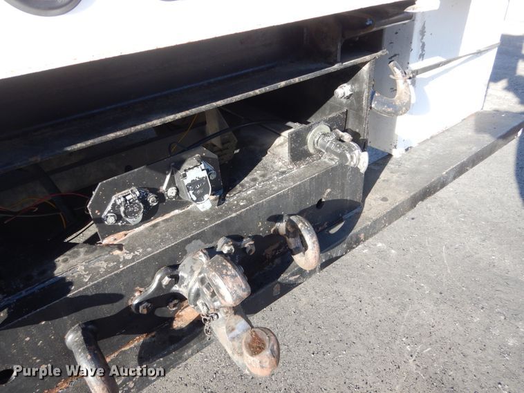 image for item KO9791 2001 International 4700  Crew Cab dump truck