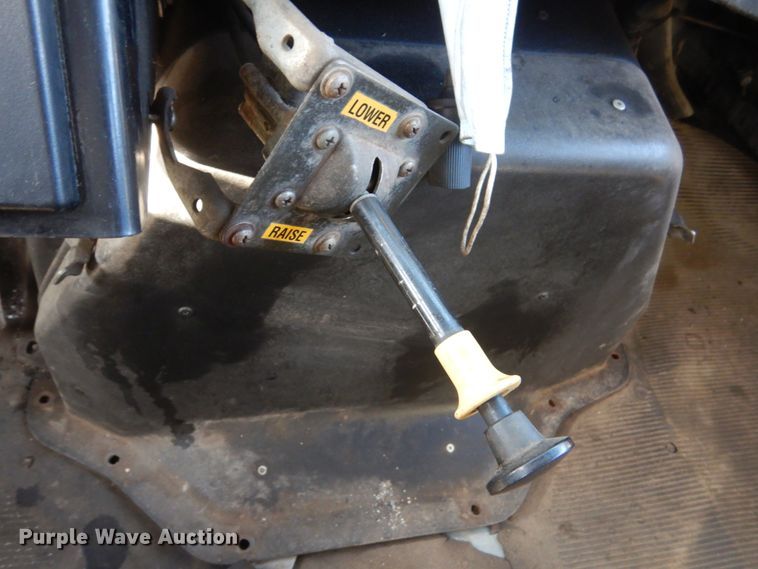 image for item KO9791 2001 International 4700  Crew Cab dump truck