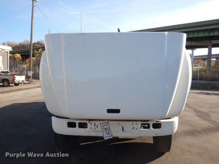 image for item KO9791 2001 International 4700  Crew Cab dump truck