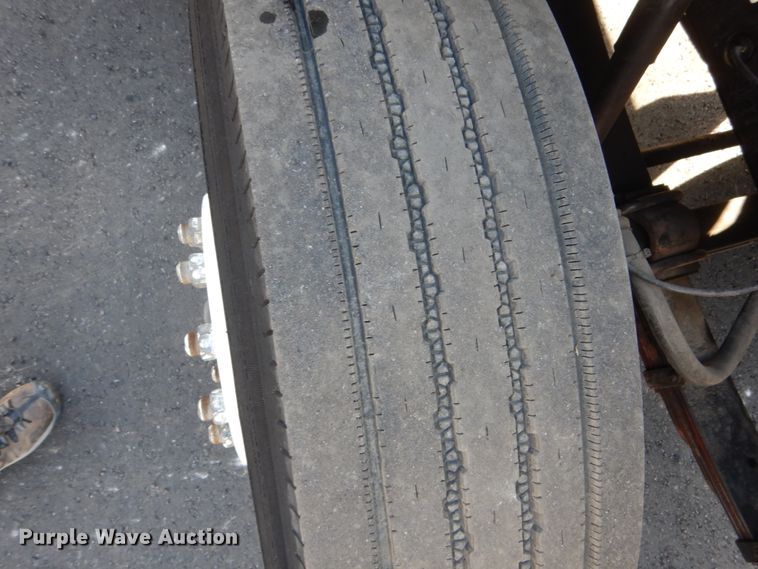 image for item KO9791 2001 International 4700  Crew Cab dump truck