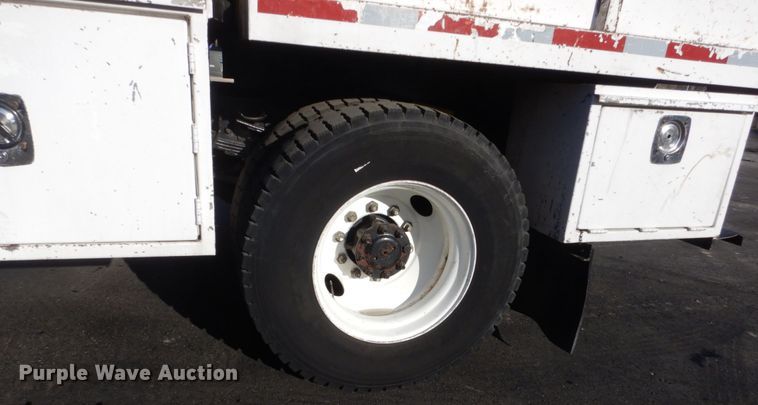 image for item KO9791 2001 International 4700  Crew Cab dump truck