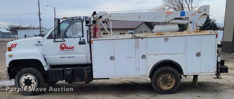 image for item KO9793 1990 GMC Top Kick C7000  utility / service truck