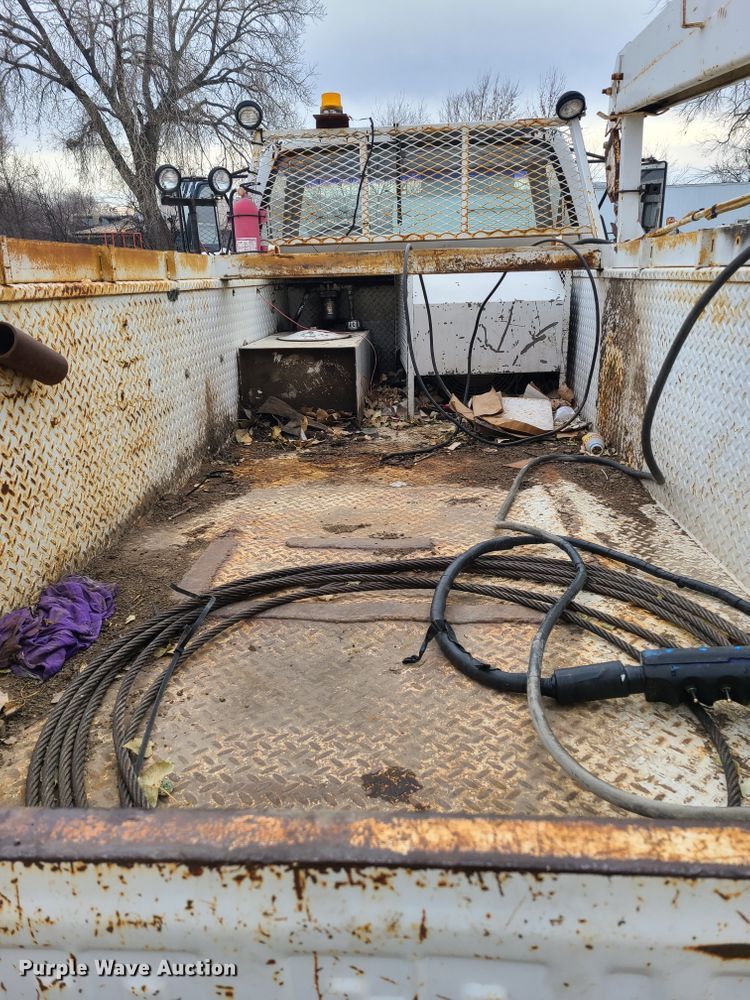 image for item KO9793 1990 GMC Top Kick C7000  utility / service truck