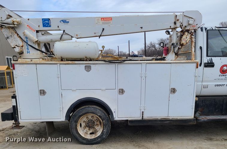 image for item KO9793 1990 GMC Top Kick C7000  utility / service truck